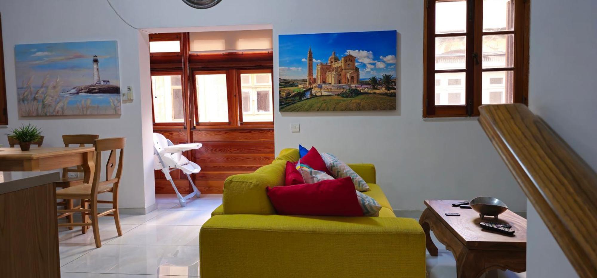 3 Floors Villa On Promenade 4 Bedrooms 3 Bathrooms Sliema Exterior photo