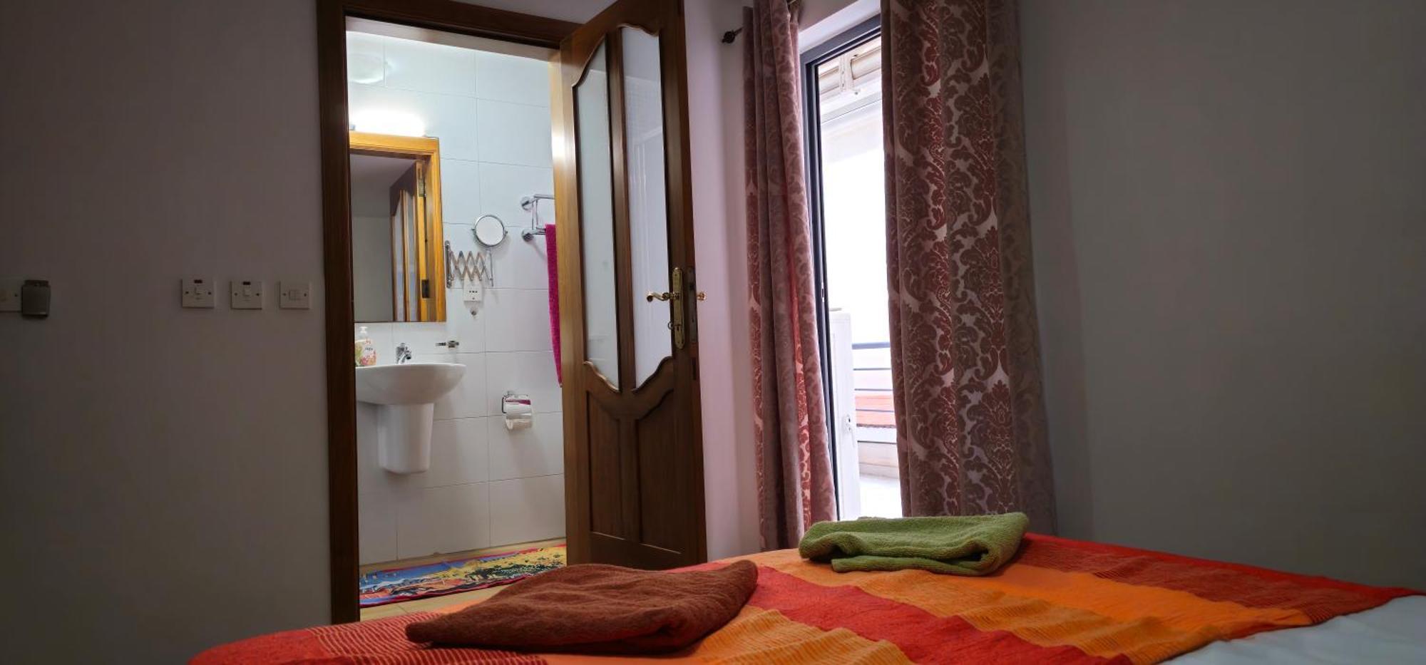 3 Floors Villa On Promenade 4 Bedrooms 3 Bathrooms Sliema Exterior photo