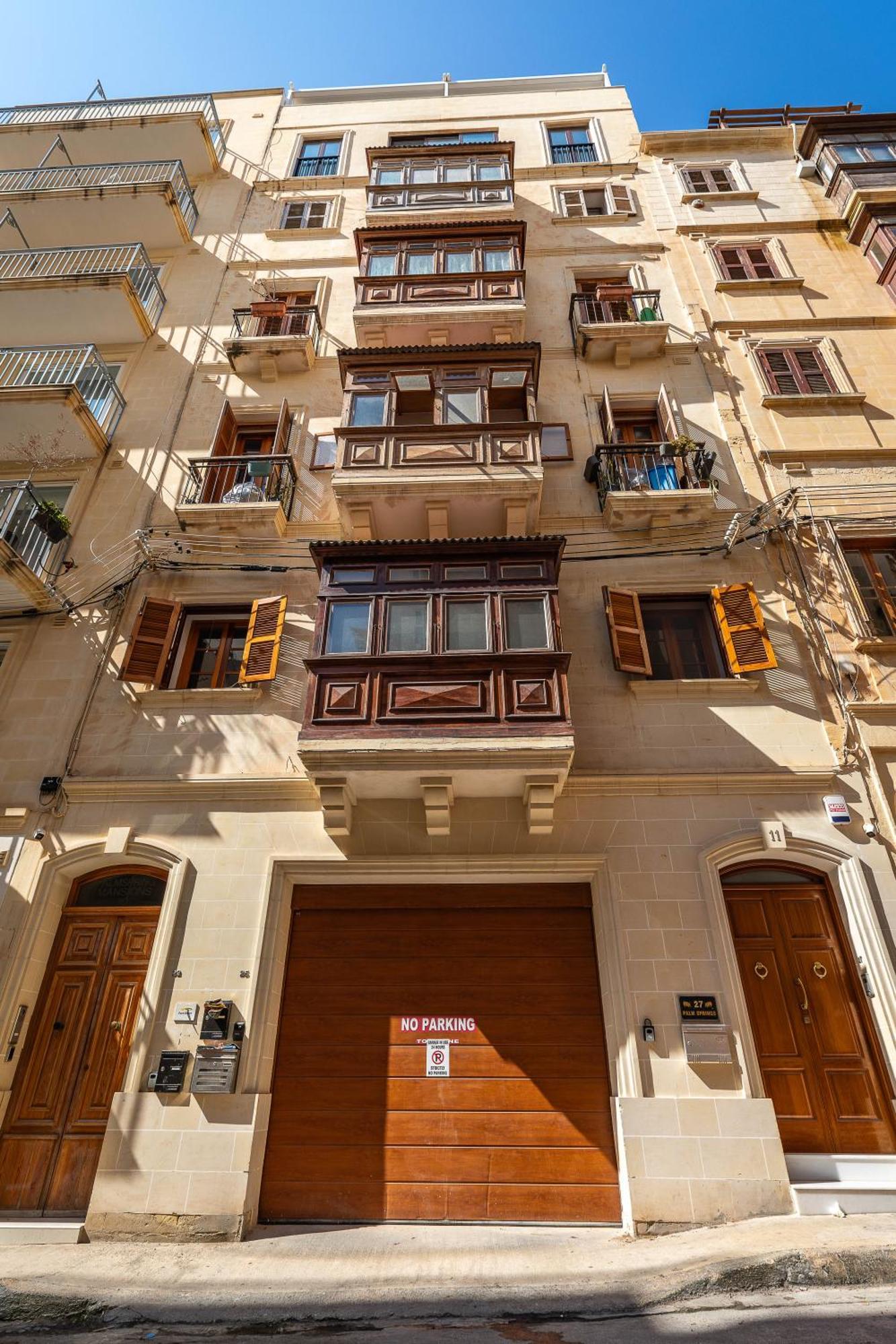 3 Floors Villa On Promenade 4 Bedrooms 3 Bathrooms Sliema Exterior photo