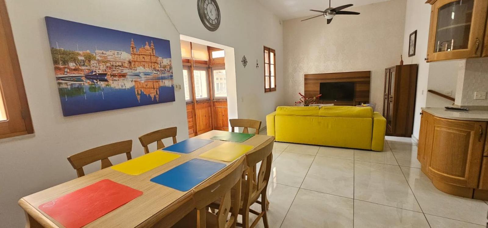 3 Floors Villa On Promenade 4 Bedrooms 3 Bathrooms Sliema Exterior photo