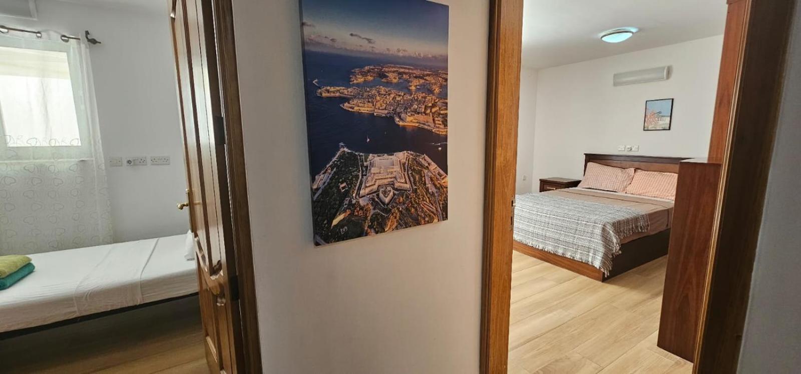3 Floors Villa On Promenade 4 Bedrooms 3 Bathrooms Sliema Exterior photo