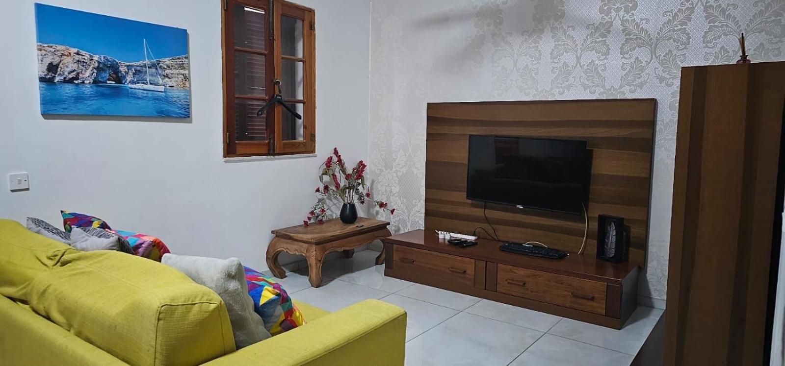 3 Floors Villa On Promenade 4 Bedrooms 3 Bathrooms Sliema Exterior photo